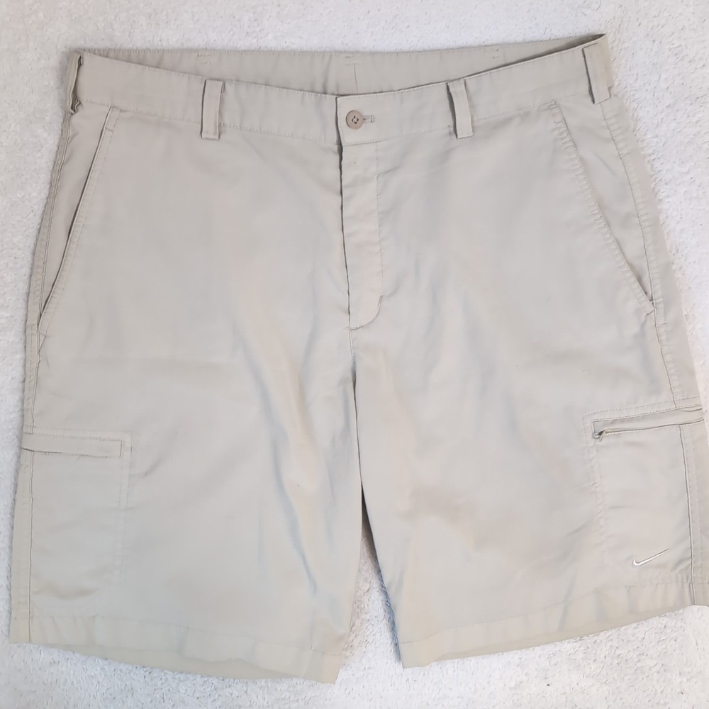 Nike Zip Cargo Baggy Shorts Mens 35x10" Vintage Swoosh Logo Beige
